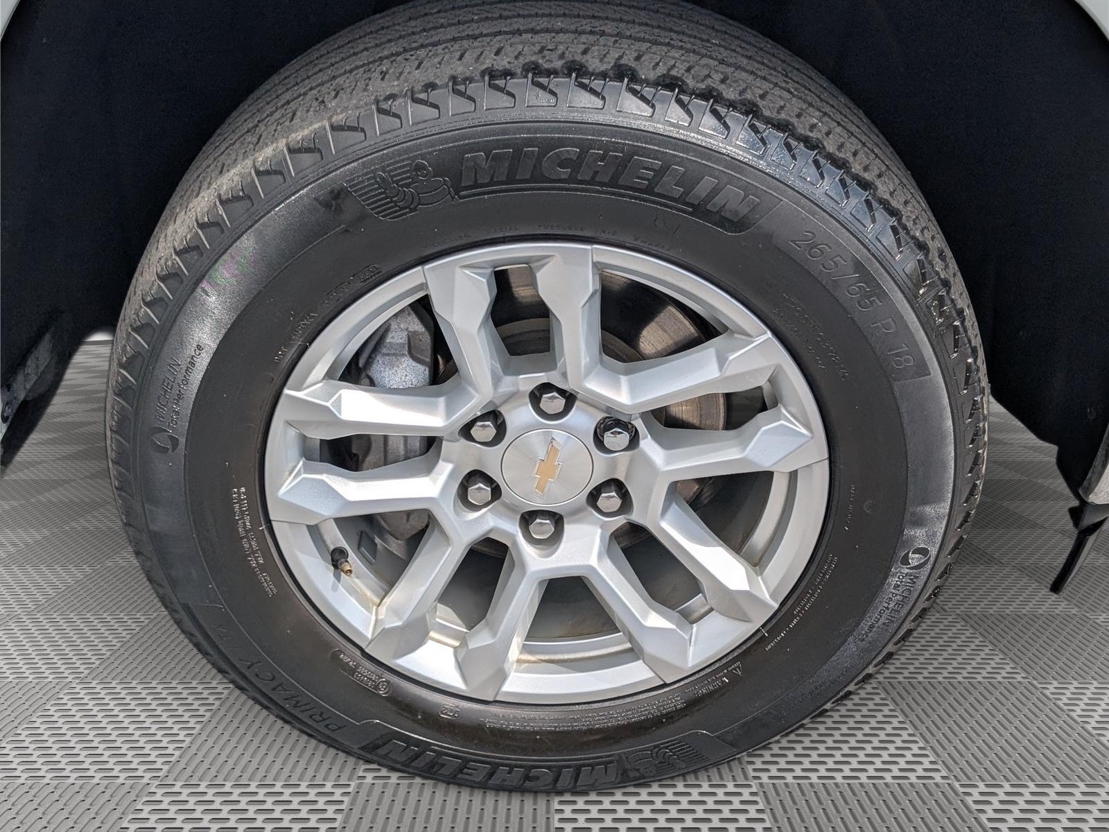Used 2023 Chevrolet Silverado 1500 LT AWD/4WD image 10
