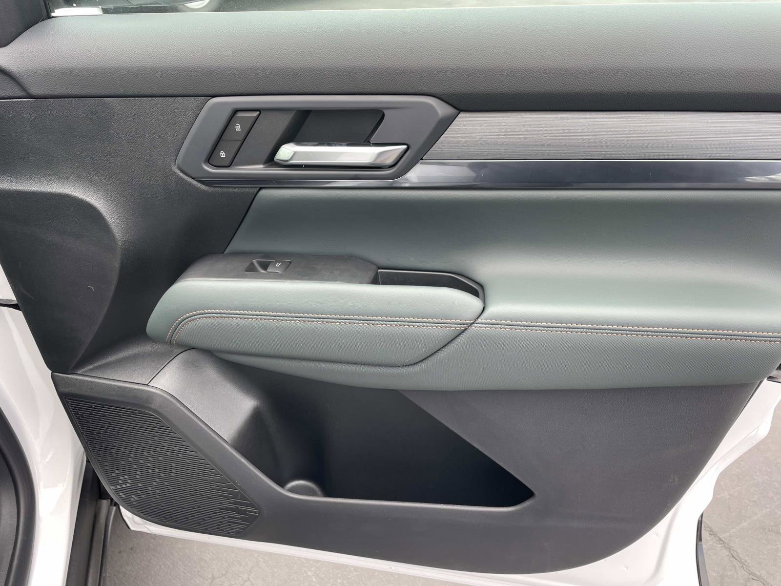 New 2026 GMC Terrain AT4 AWD/4WD image 27