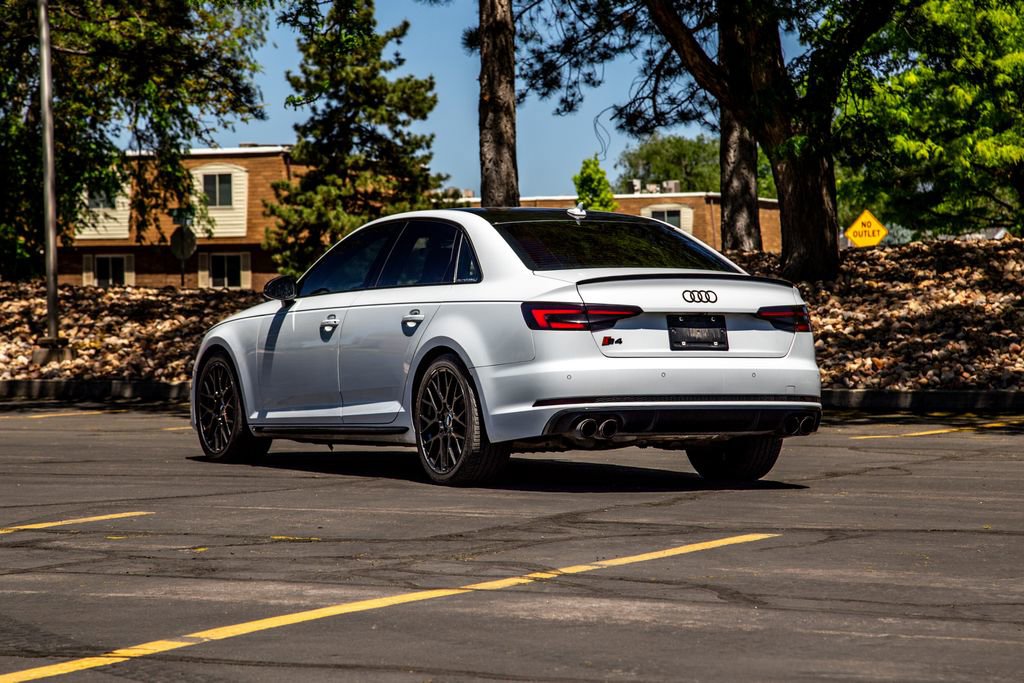 Used 2019 Audi S4 Premium Plus w/ Premium Plus Package AWD/4WD image 3