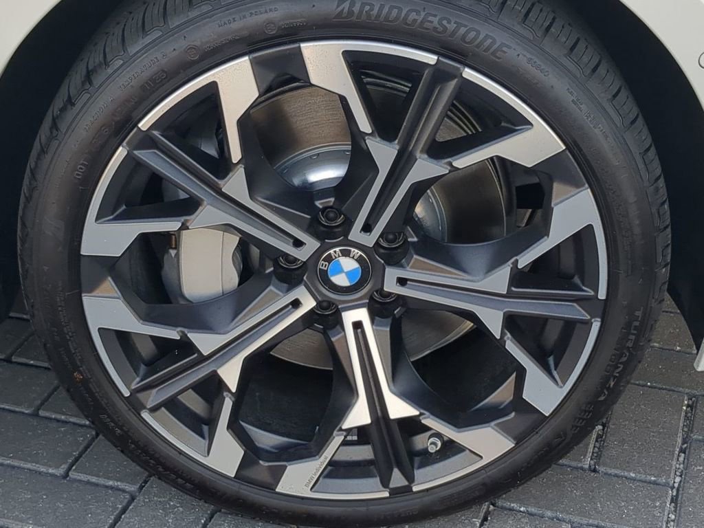 New 2026 BMW 330i Sedan w/ Premium Package RWD image 11