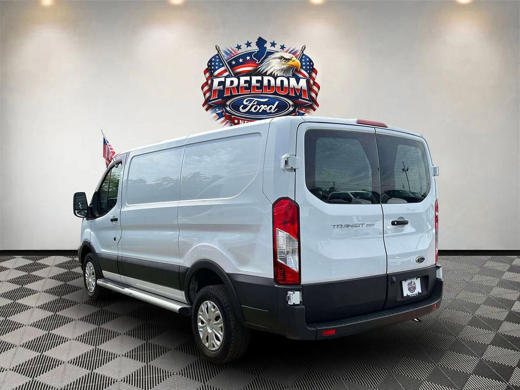 Used 2024 Ford Transit 250 Low Roof w/ Exterior Upgrade Package RWD image 5