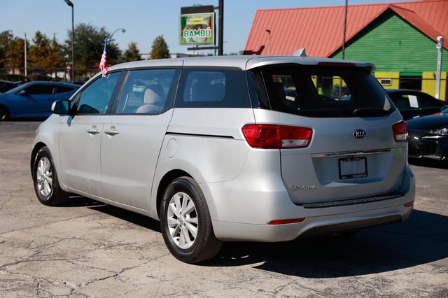 Used 2018 Kia Sedona L image 7
