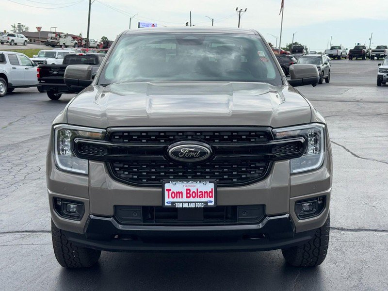 Used 2026 Ford Ranger Lariat w/ Black Appearance Package AWD/4WD image 9