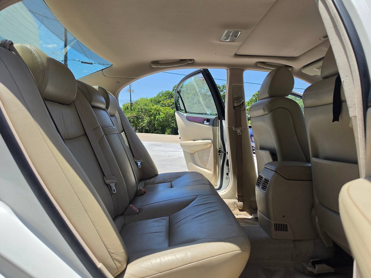 Used 2002 Lexus ES 330 w/ Premium Pkg FWD image 30