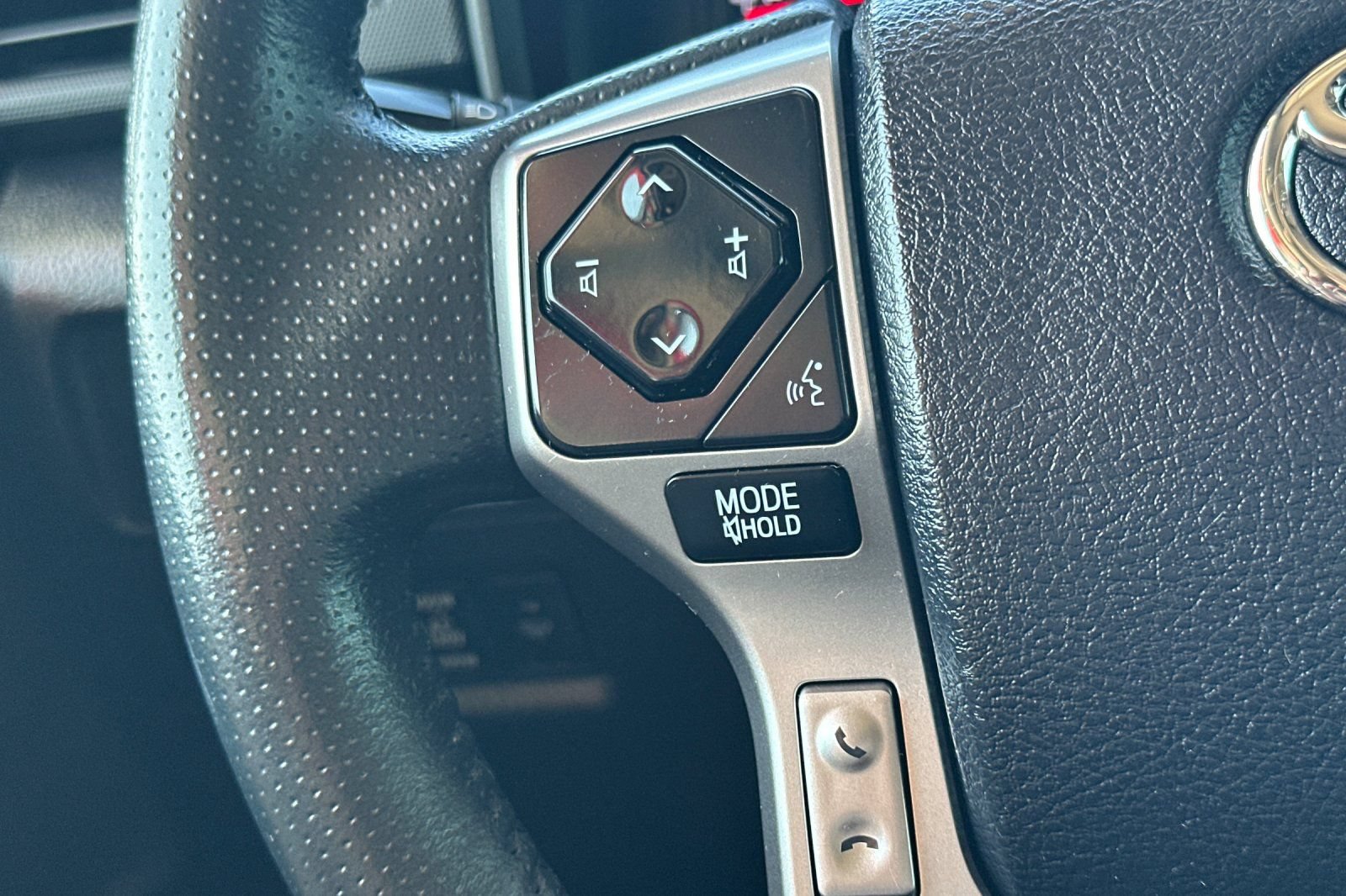 Certified 2024 Toyota 4Runner SR5 AWD/4WD image 27