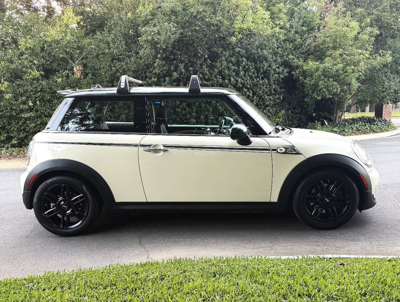 Used 2013 MINI Cooper S FWD image 9