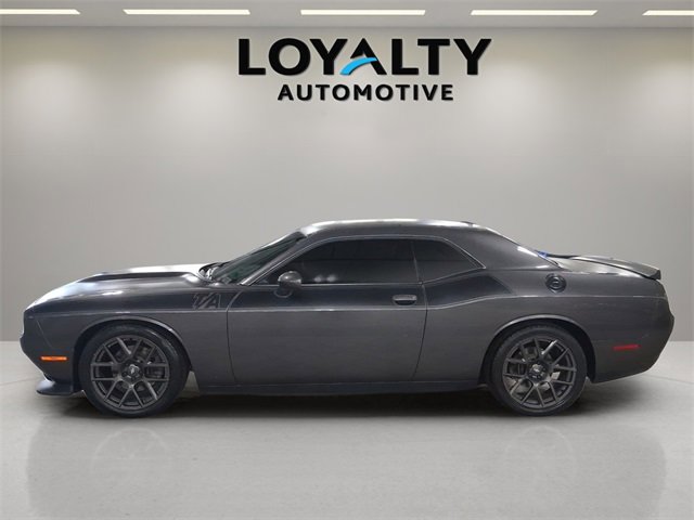 Used 2019 Dodge Challenger R/T w/ T/A Package image 2