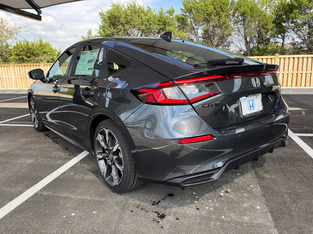 Used 2026 Honda Civic Sport Touring image 4