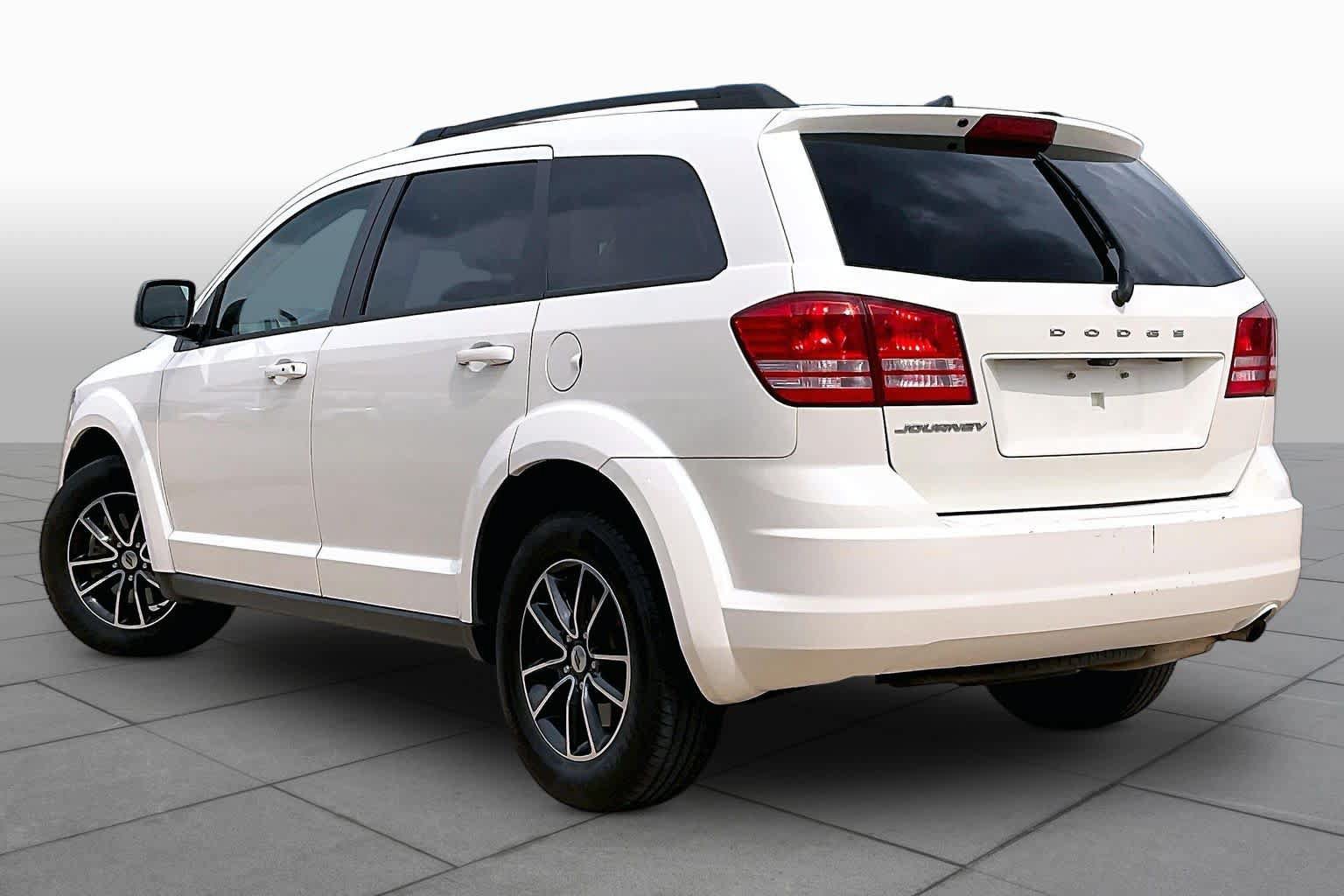 Used 2018 Dodge Journey SE w/ Popular Equipment Group FWD image 13