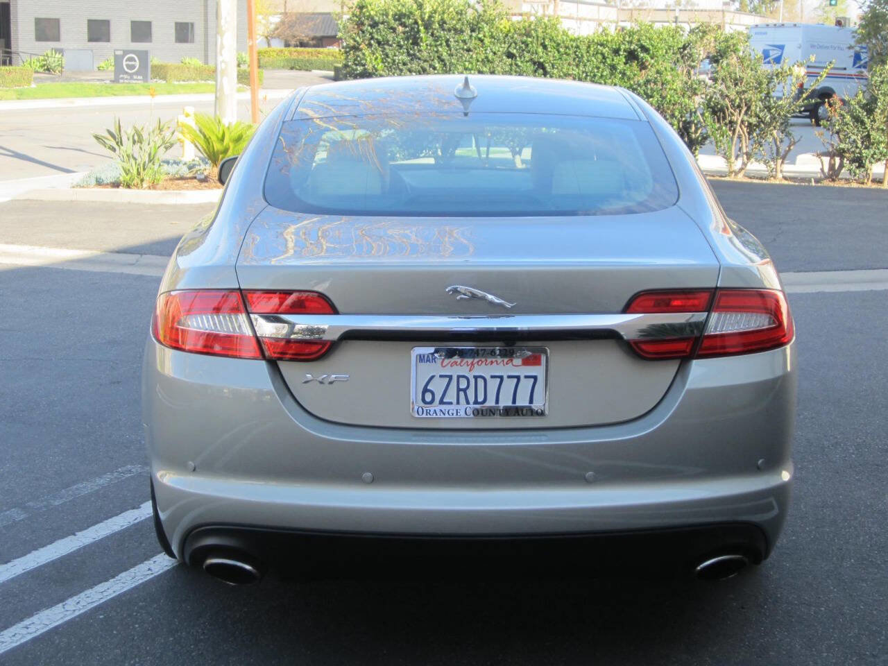 Used 2013 Jaguar XF image 4