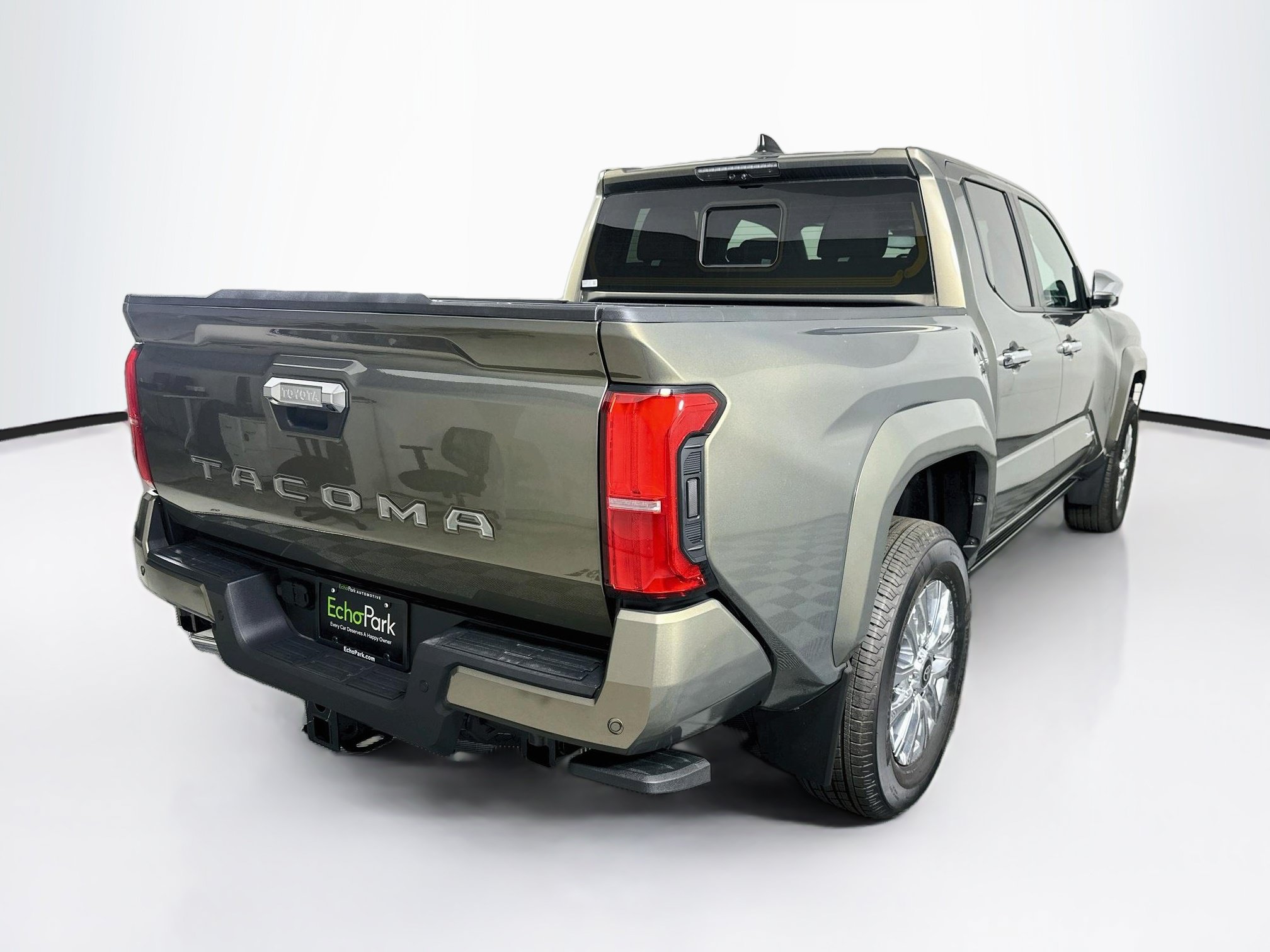 Used 2026 Toyota Tacoma Limited AWD/4WD image 9