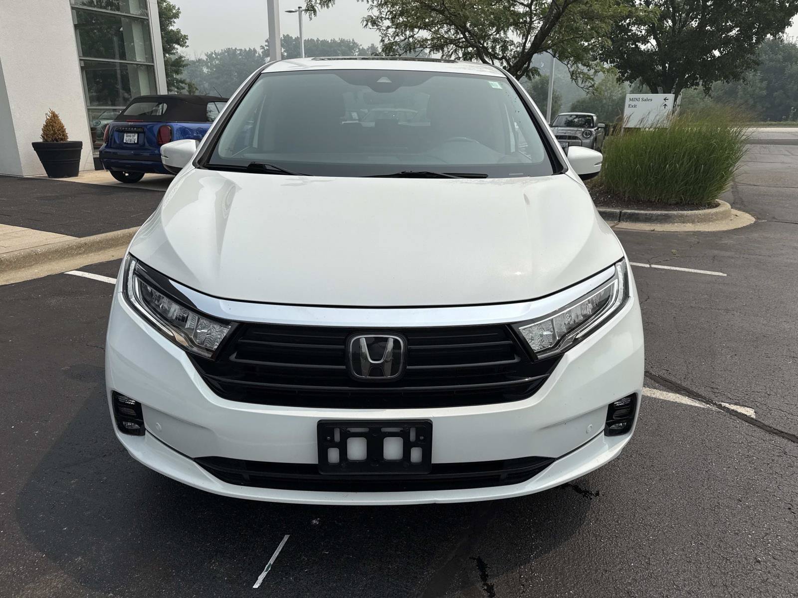 Used 2021 Honda Odyssey Touring image 3