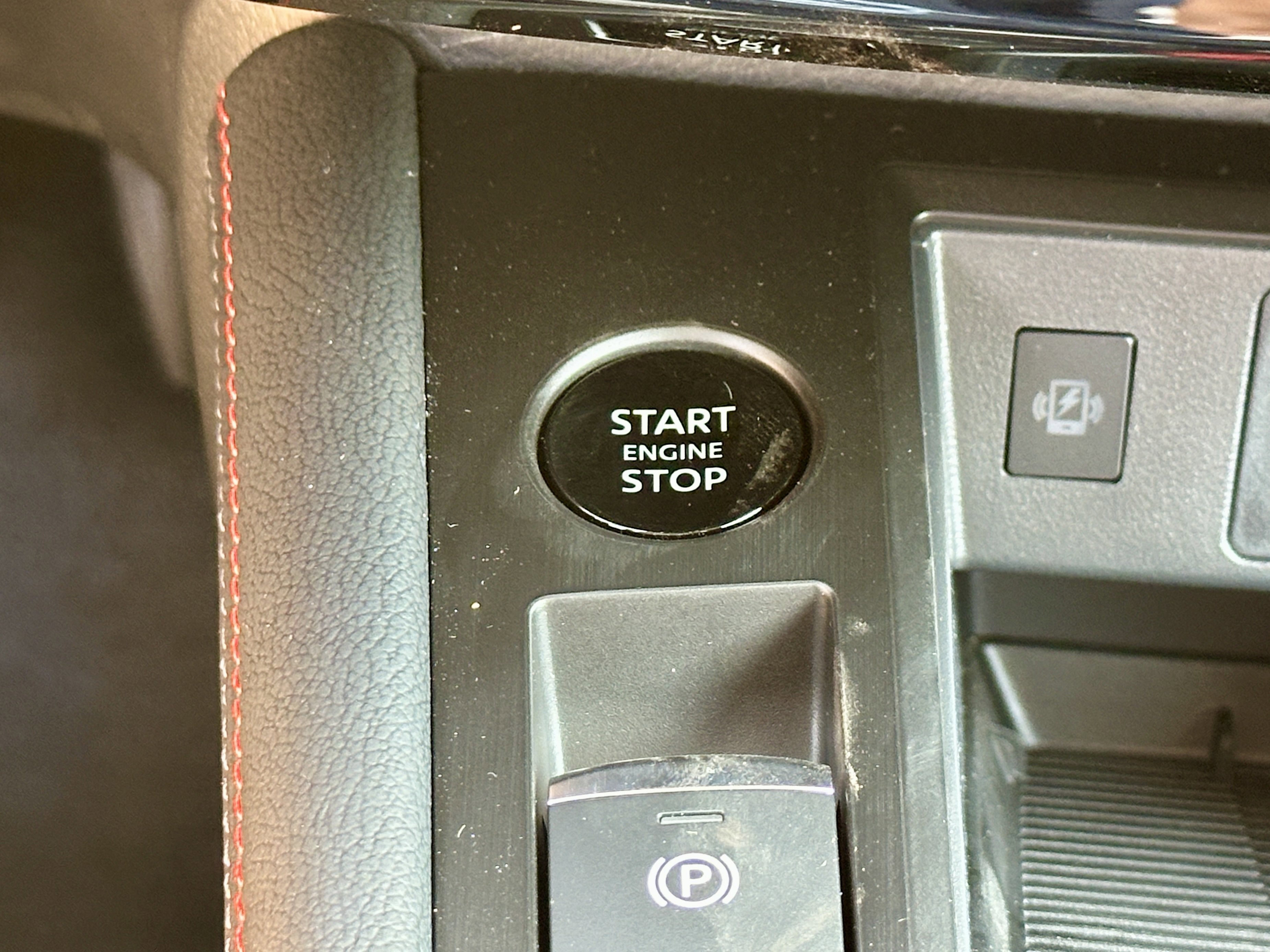 New 2026 Nissan Kicks SR w/ Cold Weather Package image 30