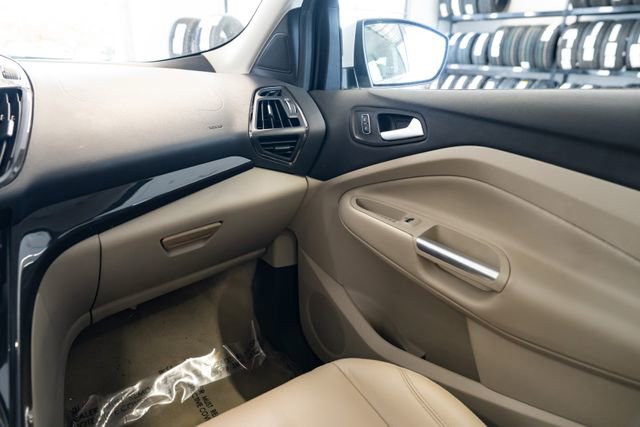 Used 2014 Ford Escape Titanium w/ Equipment Group 401A image 10