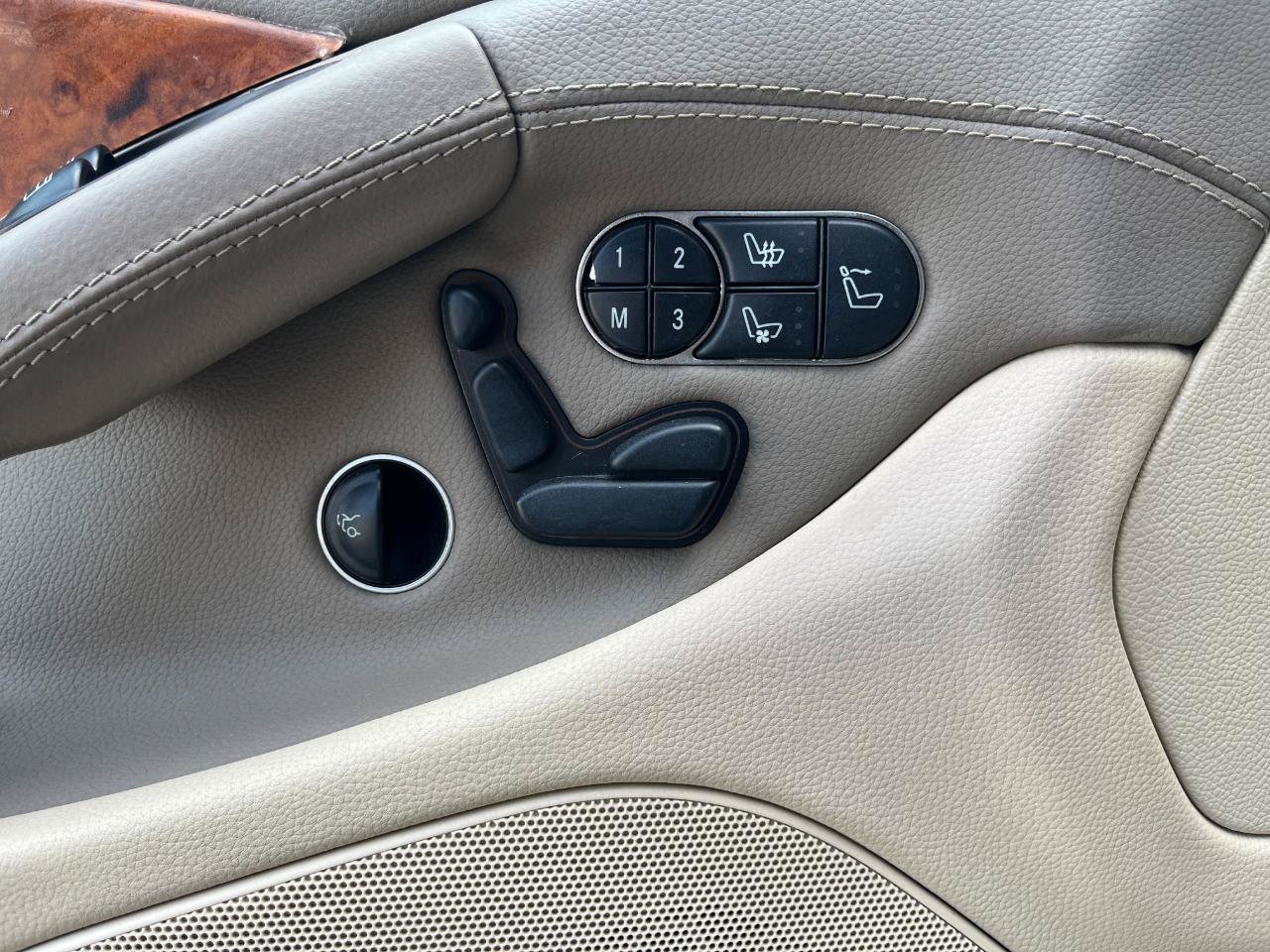 Used 2009 Mercedes-Benz SL 550 image 38