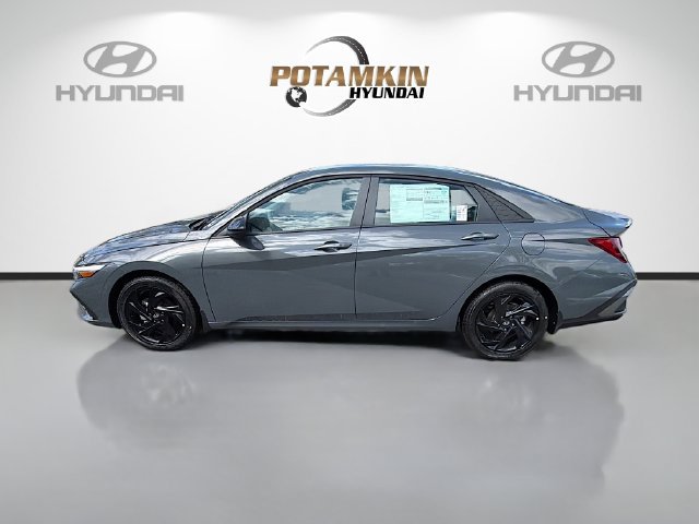 Certified 2026 Hyundai Elantra Sport FWD image 9