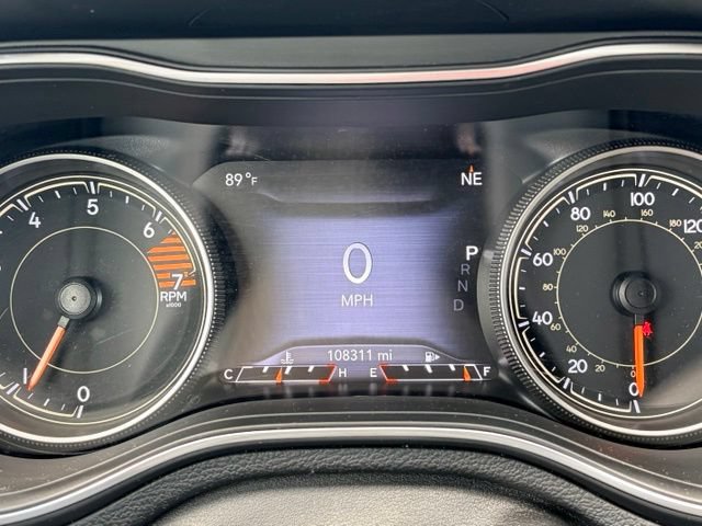 Used 2020 Jeep Cherokee Limited FWD image 7