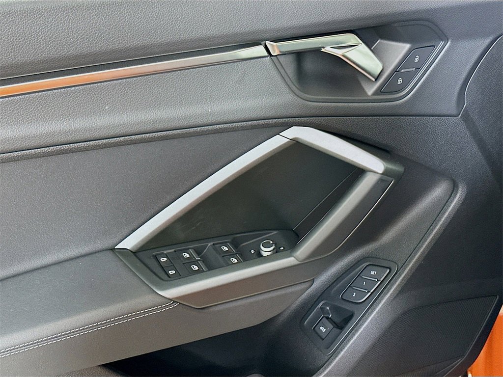 New 2025 Audi Q3 2.0T Premium image 21
