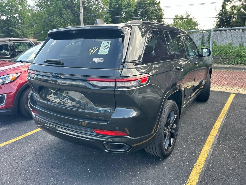 Used 2023 Jeep Grand Cherokee 30th Anniversary AWD/4WD image 6