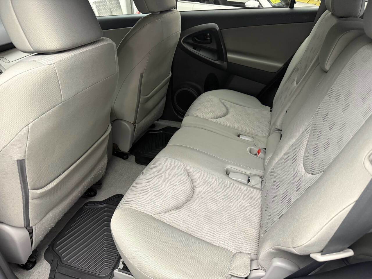 Used 2011 Toyota RAV4 4WD w/ Base L4 Extra Value Pkg image 17