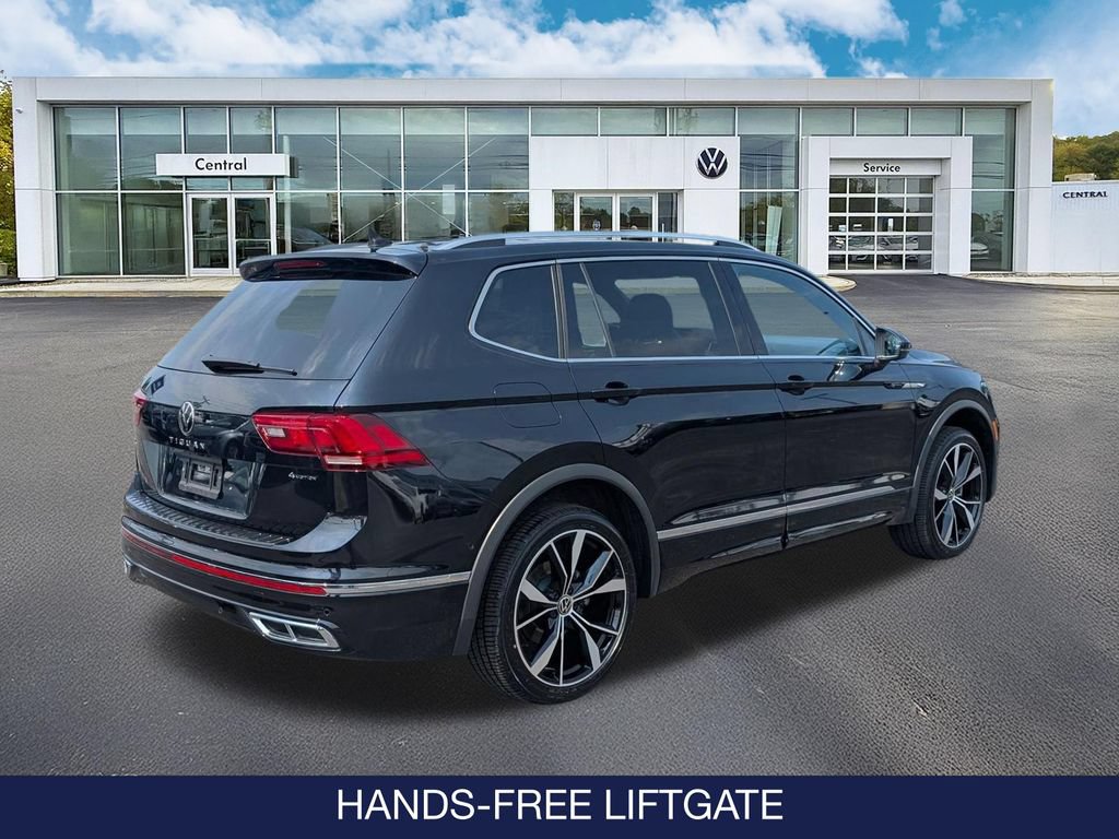 Certified 2023 Volkswagen Tiguan SEL R-Line AWD/4WD image 8