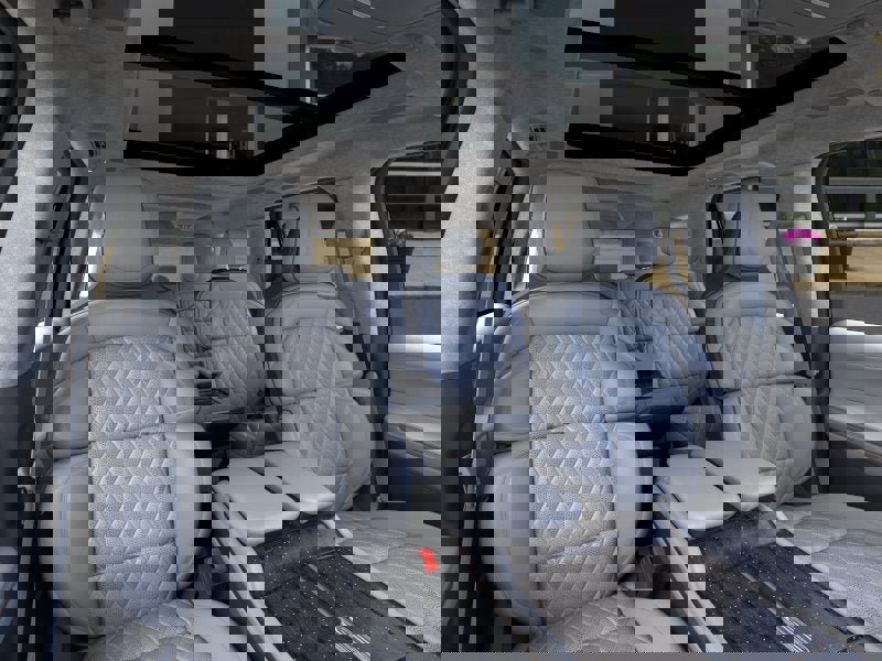 New 2026 Lincoln Navigator L Black Label w/ Black Label Special Edition AWD/4WD image 10