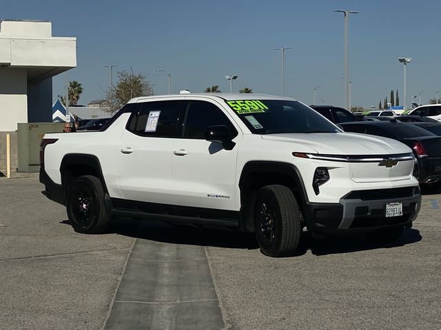 Certified 2026 Chevrolet Silverado EV LT image 11