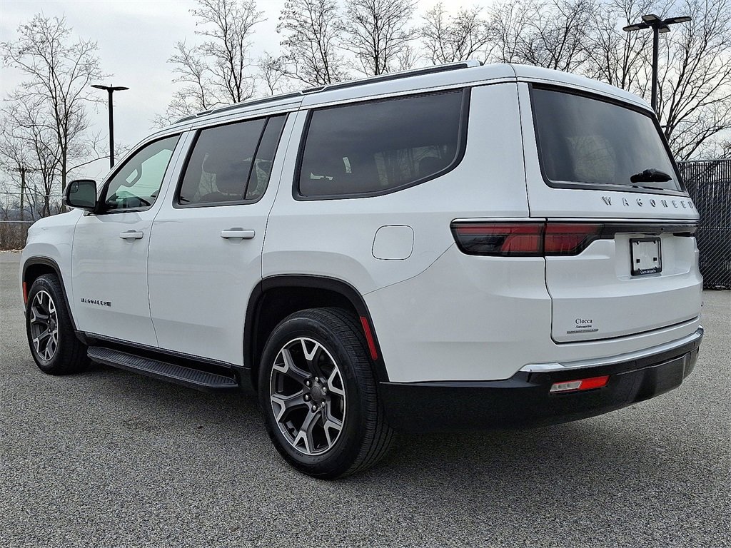 Used 2023 Jeep Wagoneer Series III w/ Preferred Equipment Group image 7