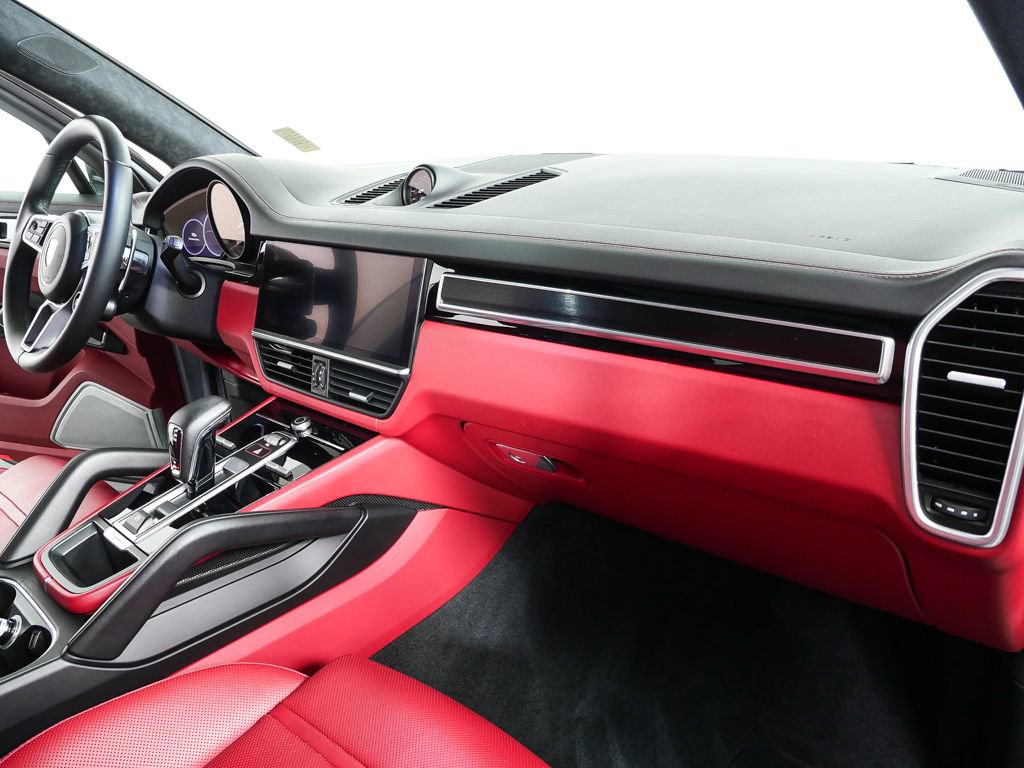 Certified 2021 Porsche Cayenne GTS AWD/4WD image 28