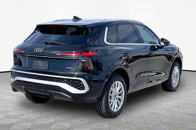 New 2026 Audi Q5 Premium Plus AWD/4WD image 2