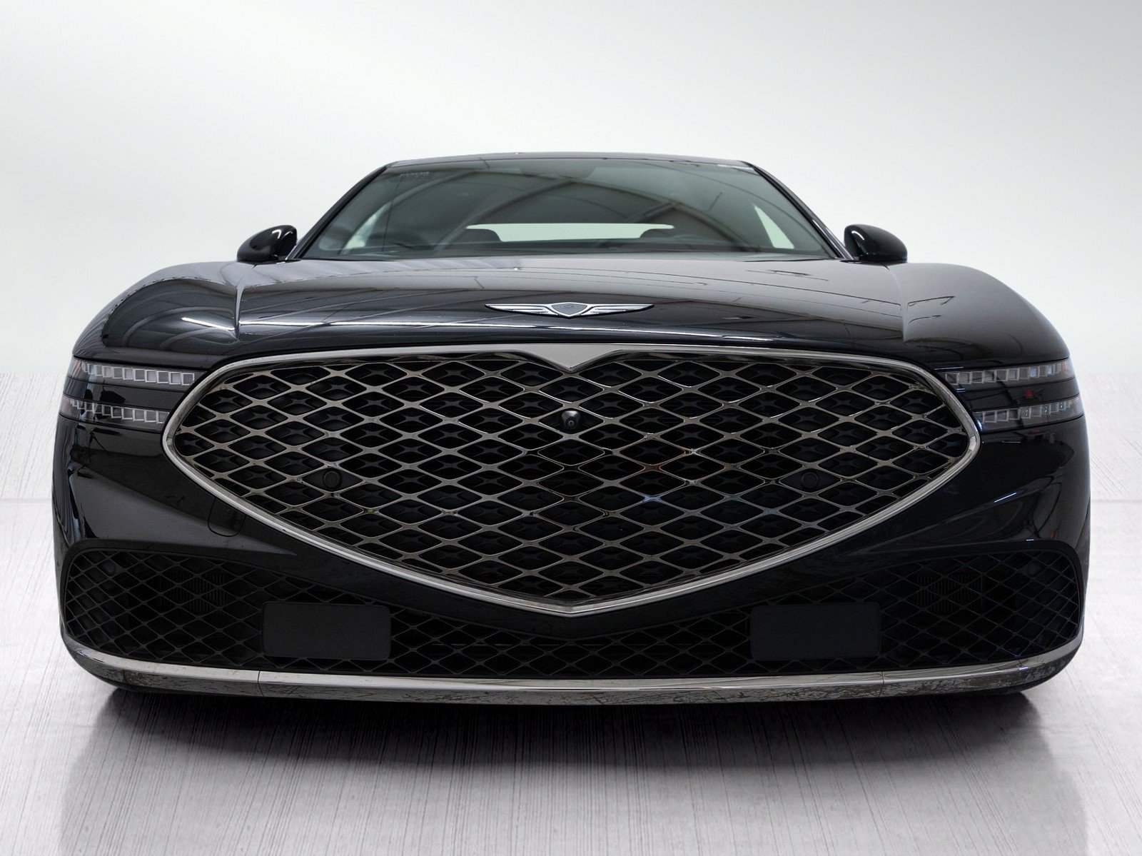 Used 2024 Genesis G90 3.5T AWD/4WD image 2