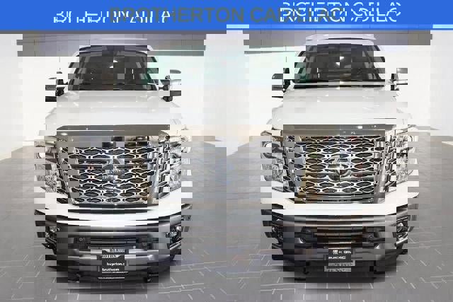 Used 2018 Nissan Titan Platinum Reserve w/ Platinum Utility Package image 9