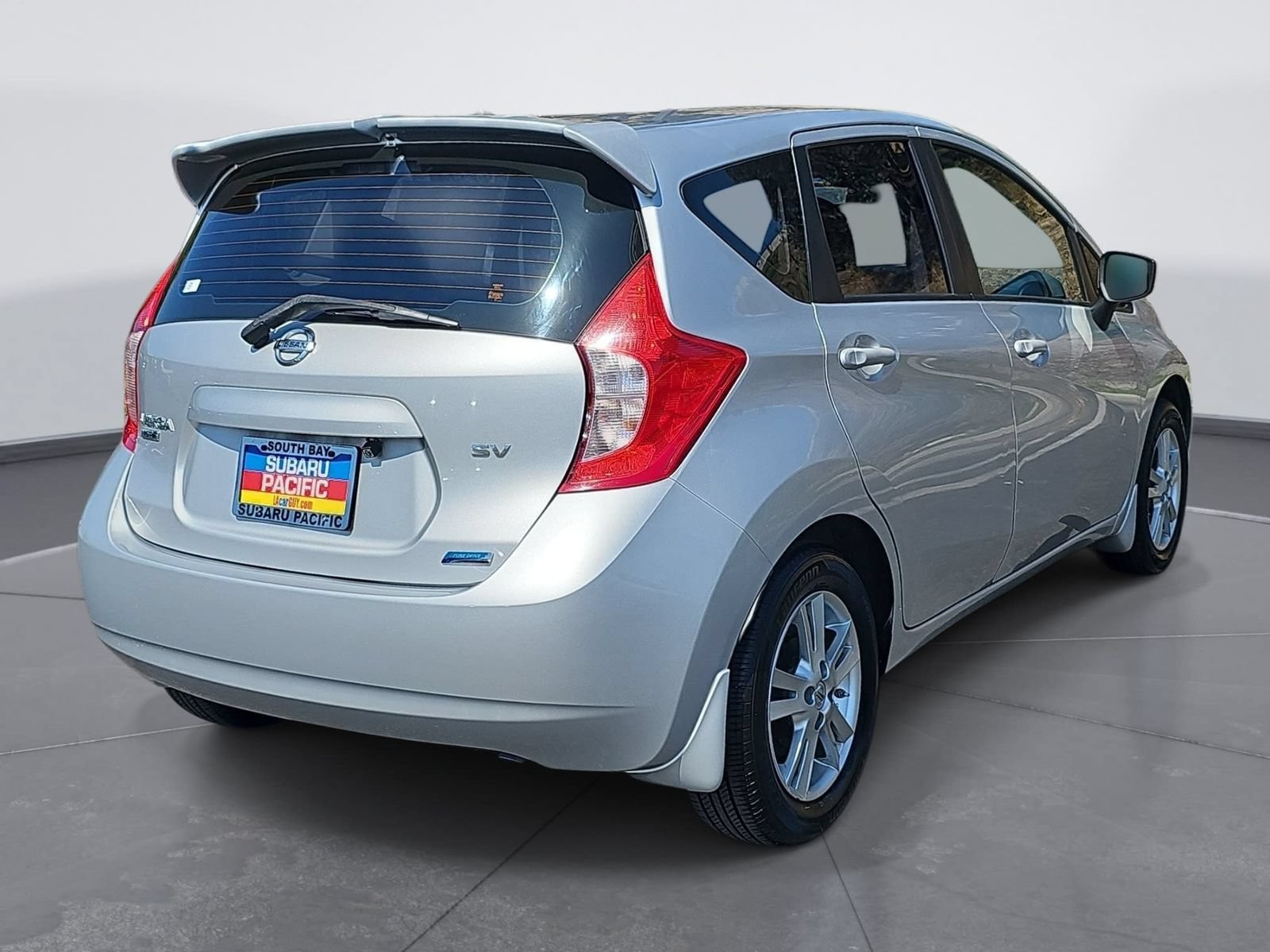 Used 2015 Nissan Versa Note SV w/ Sport Value Package FWD image 3