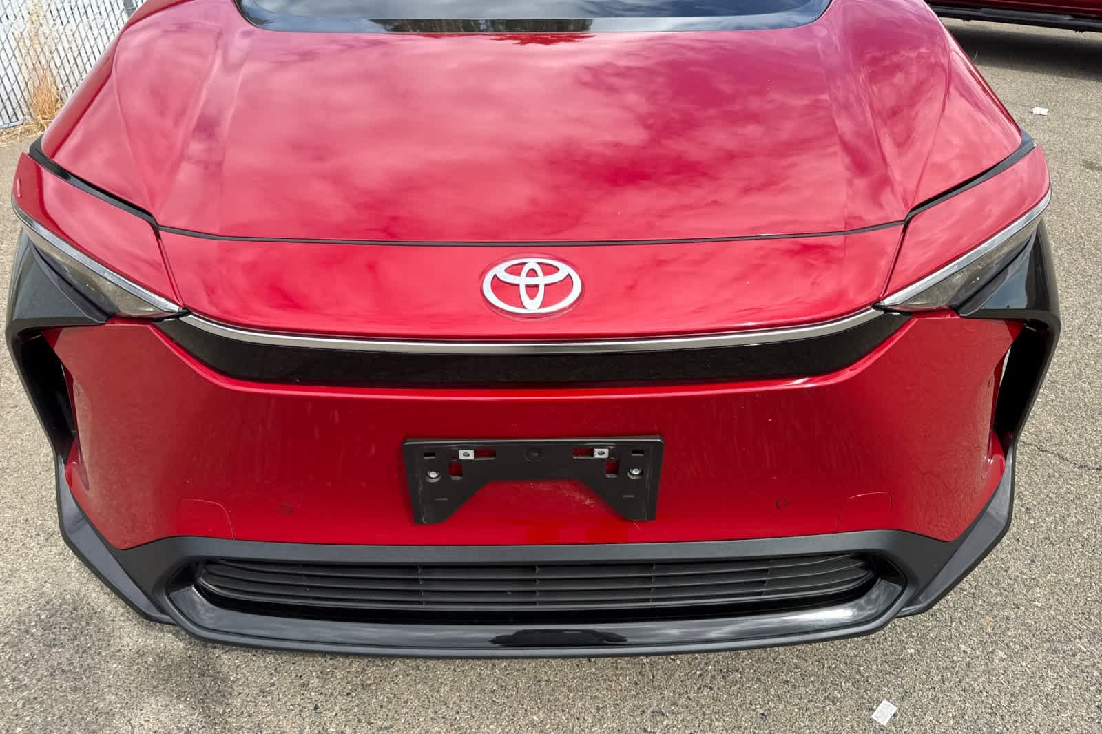 Used 2023 Toyota bZ4X FWD image 15