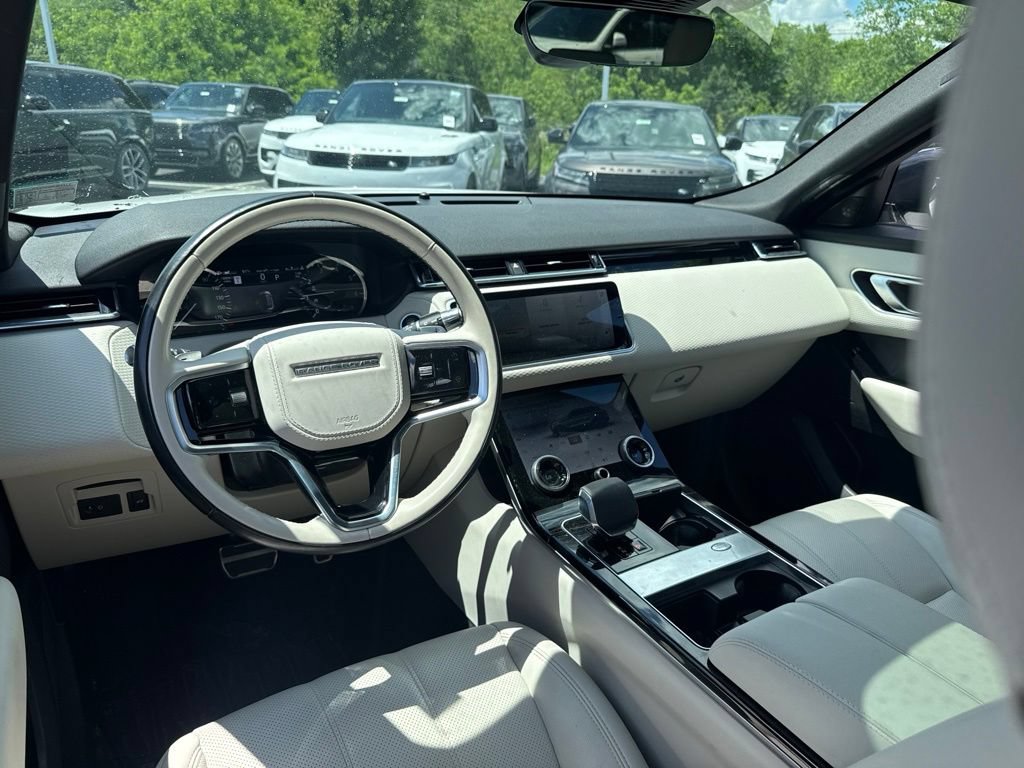Used 2022 Land Rover Range Rover Velar R-Dynamic S AWD/4WD image 15