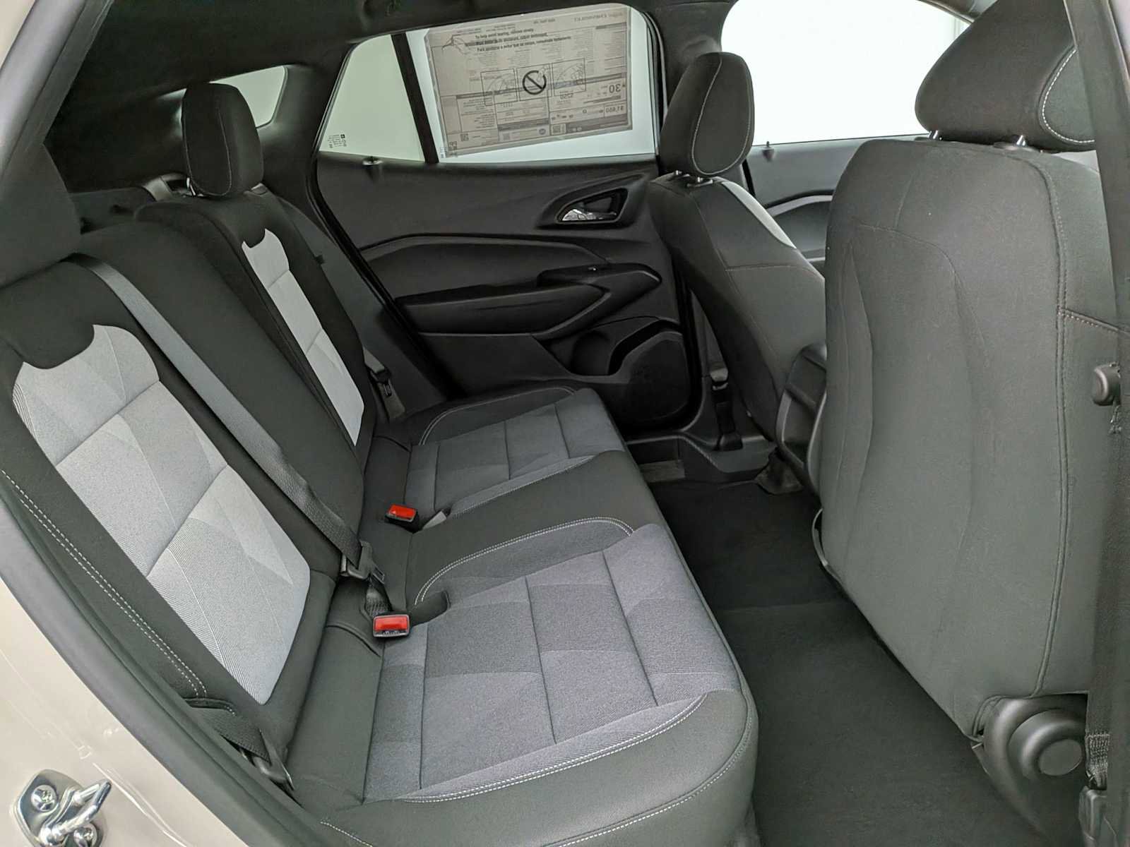 New 2026 Chevrolet Trax RS w/ Sunroof Package FWD image 21