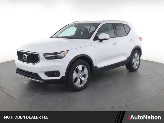Used 2019 Volvo XC40 T5 Momentum AWD/4WD image 1