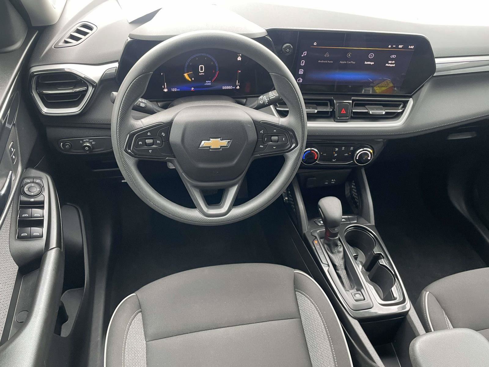 Used 2024 Chevrolet TrailBlazer LT FWD image 13