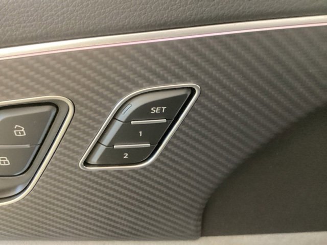 New 2026 Audi SQ7 Prestige image 18