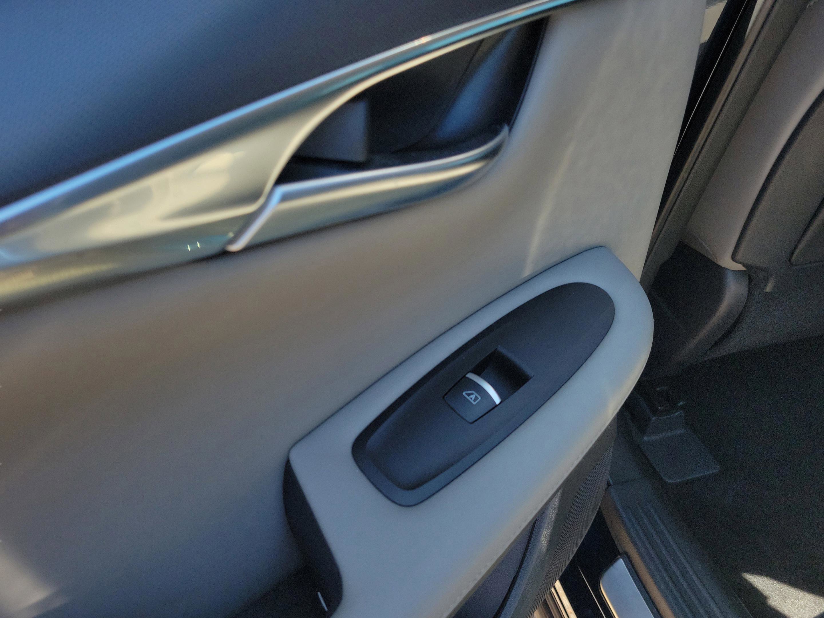 Certified 2023 INFINITI QX50 Luxe FWD image 28