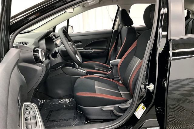 New 2025 Nissan Versa SR w/ Trunk Package image 10