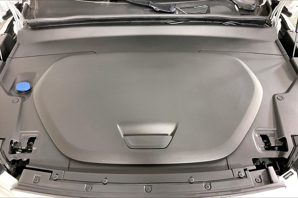 Used 2023 Volvo XC40 Recharge Ultimate w/ Protection Package Premier AWD/4WD image 9