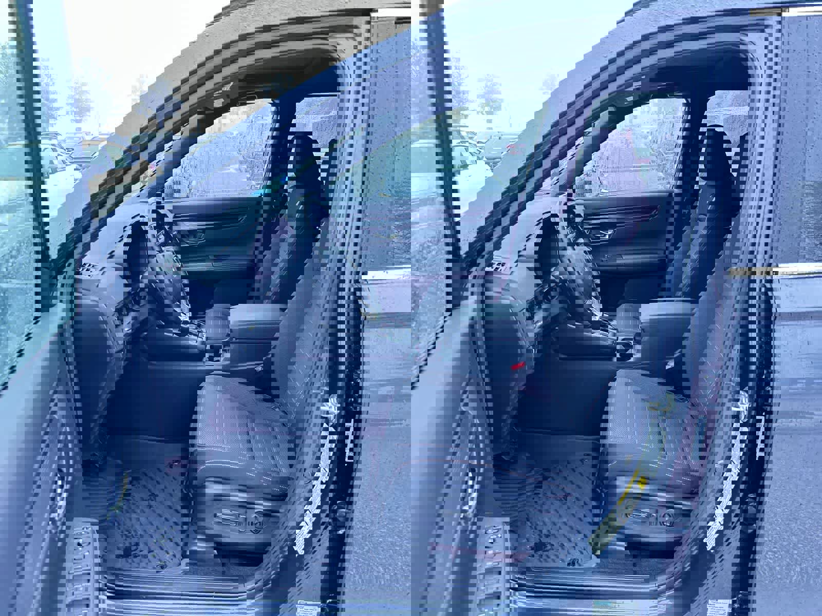 Used 2025 Honda CR-V Sport image 2