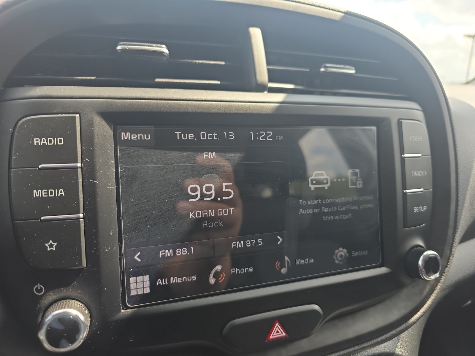 Certified 2025 Kia Soul LX w/ LX Technology Package FWD image 11
