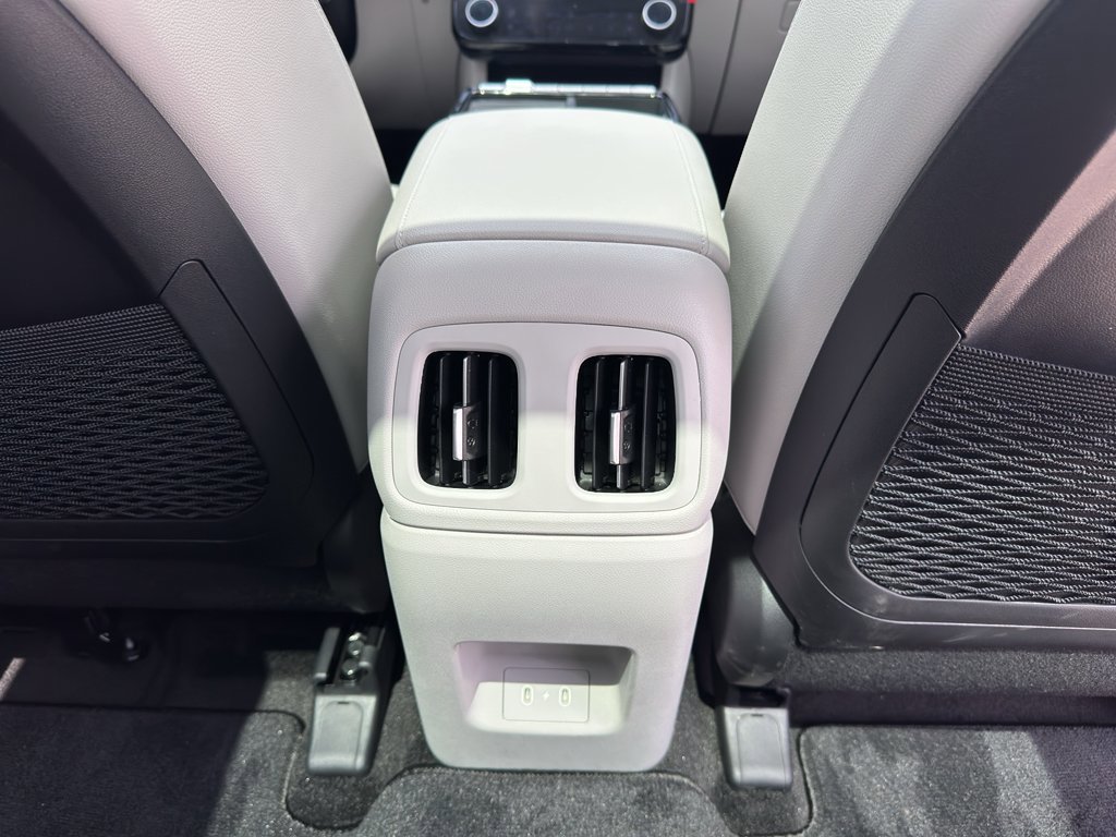 New 2026 Hyundai Tucson Limited AWD/4WD image 32