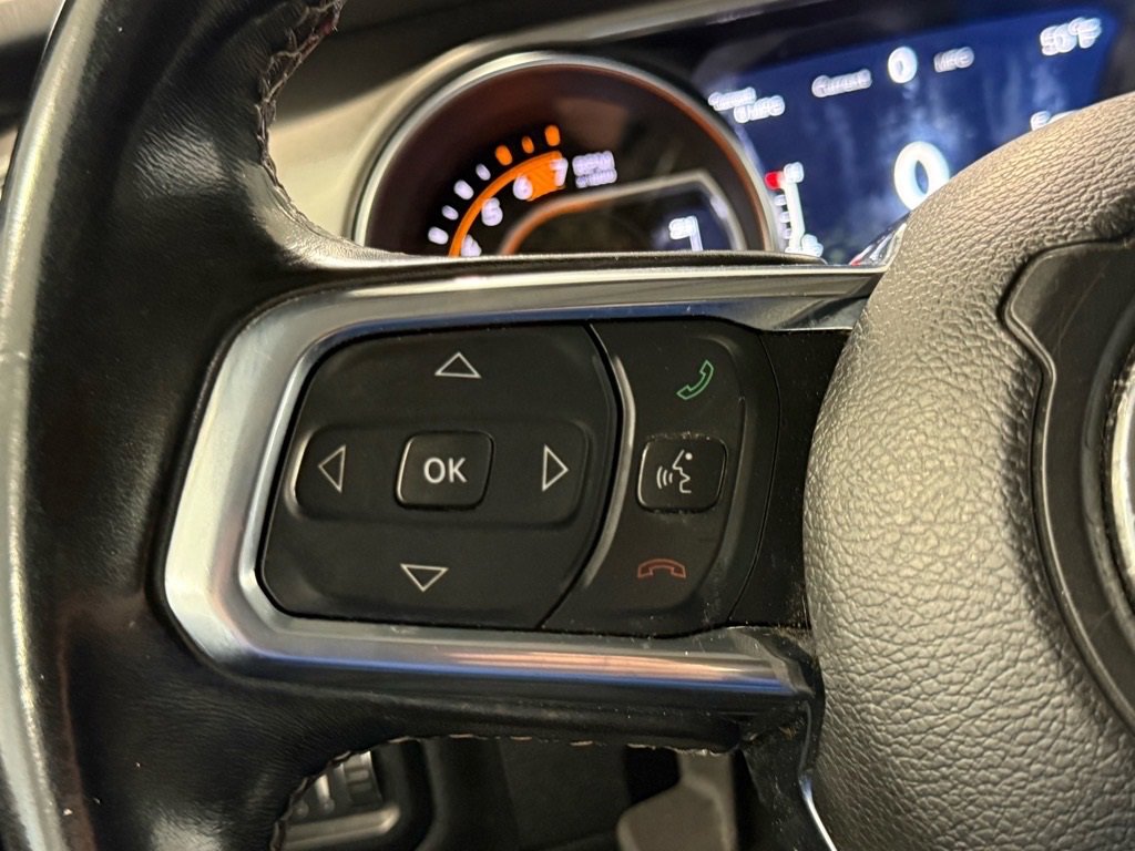 Used 2020 Jeep Wrangler Unlimited Sahara image 23