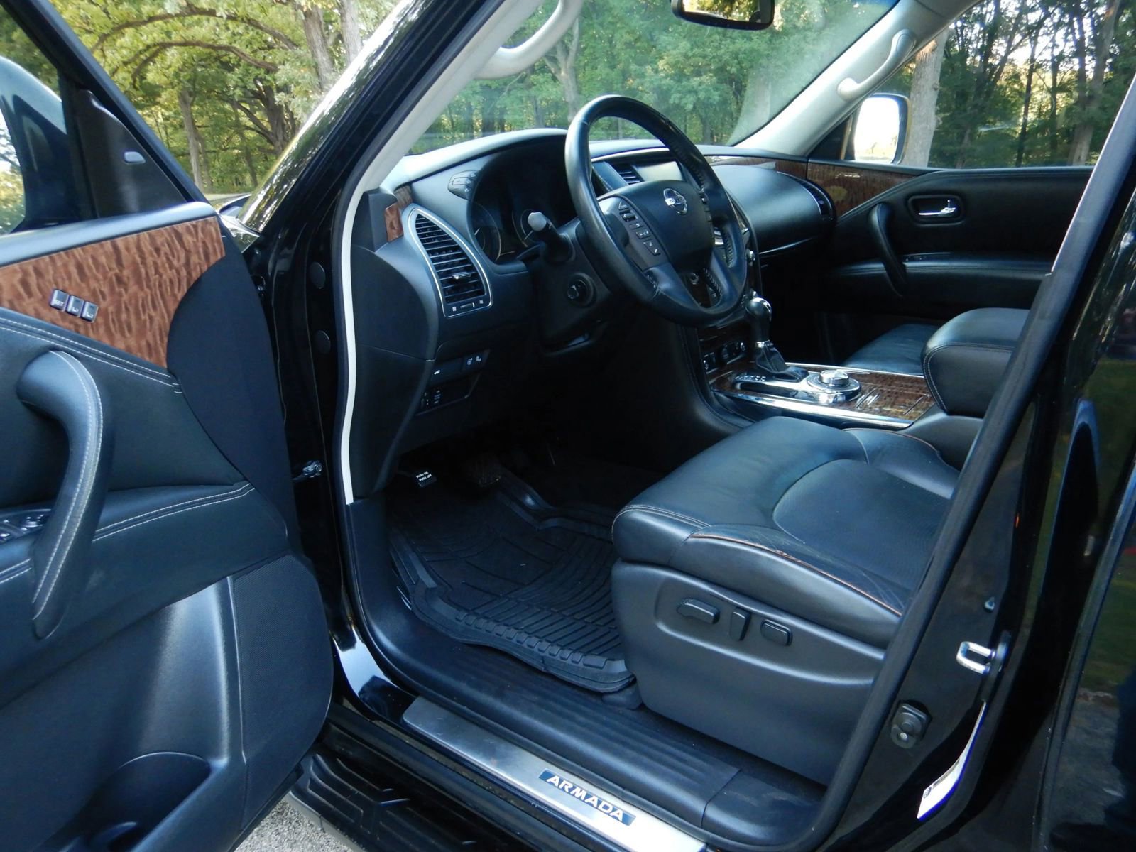 Used 2017 Nissan Armada Platinum w/ Captain Seat Package image 12