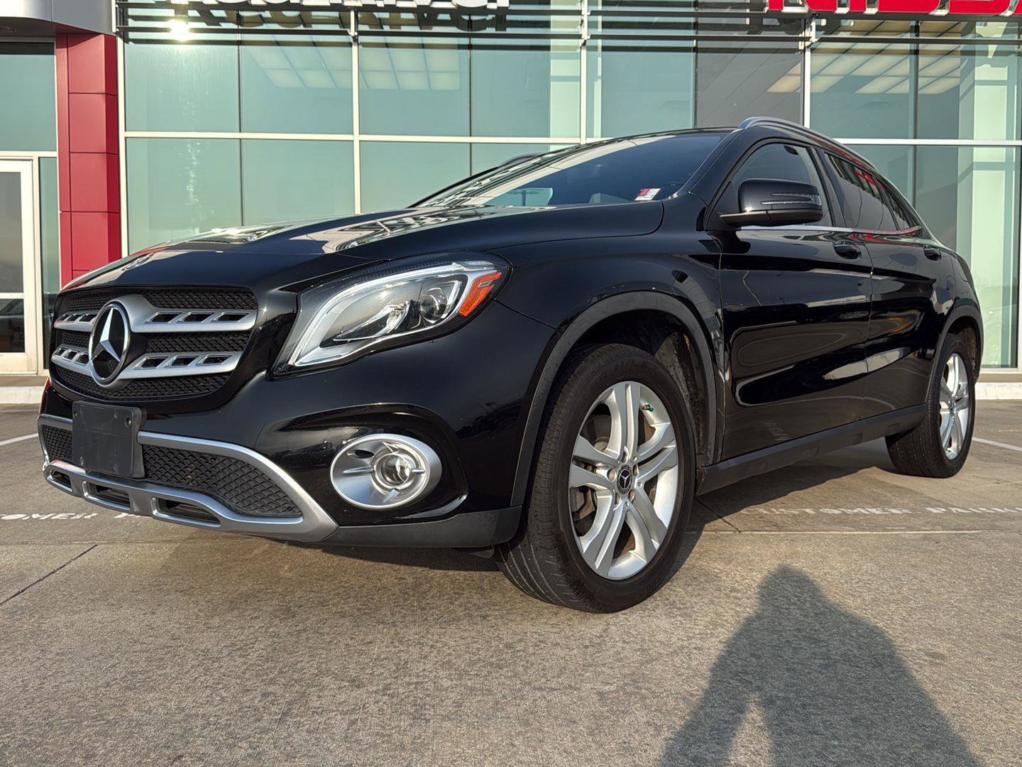 Used 2019 Mercedes-Benz GLA 250 4MATIC w/ Multimedia Package image 2