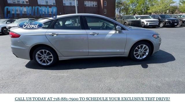 Used 2020 Ford Fusion Energi Titanium image 6