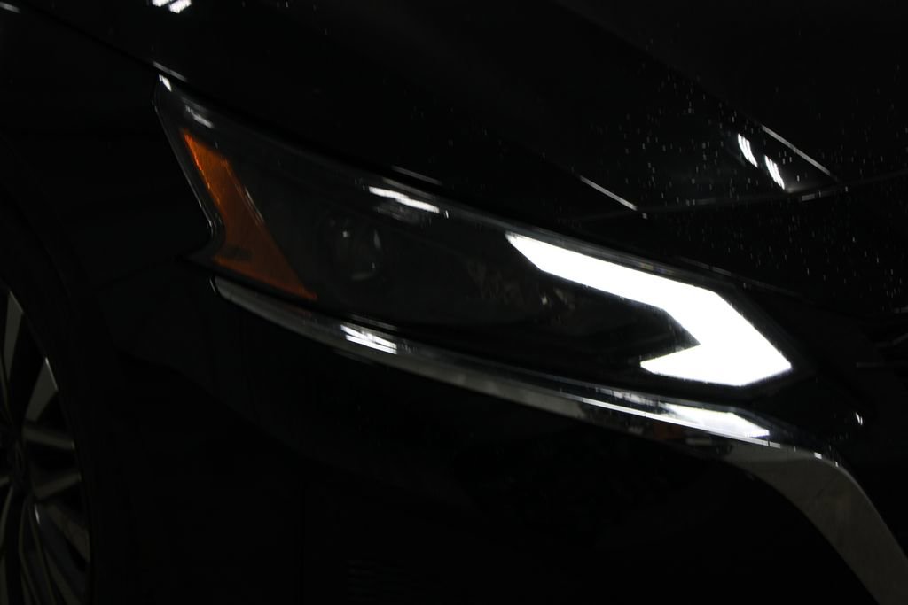 Used 2023 Nissan Altima 2.5 SV image 13